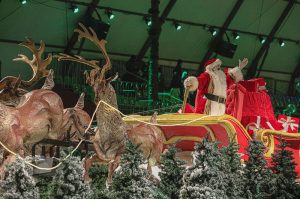 07_11_2021_36Natal Luz de Gramado - O Grande Desfile de Natal - Celebrando Tradicoes. Foto Cleiton Thiele/SerraPress