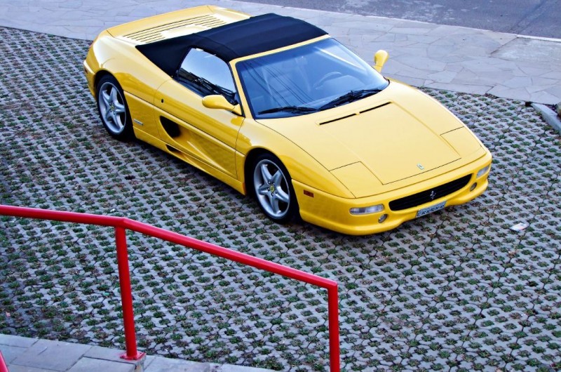 drive_ferrari_f355-02super_carros