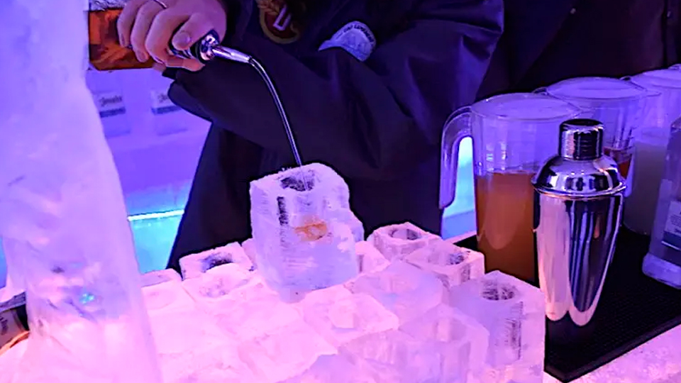 ice-bar-2